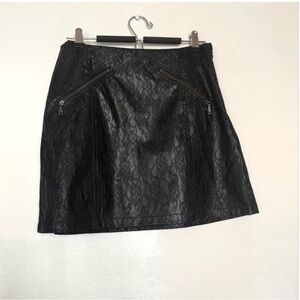 Guess Black Textured Mini Pencil Skirt